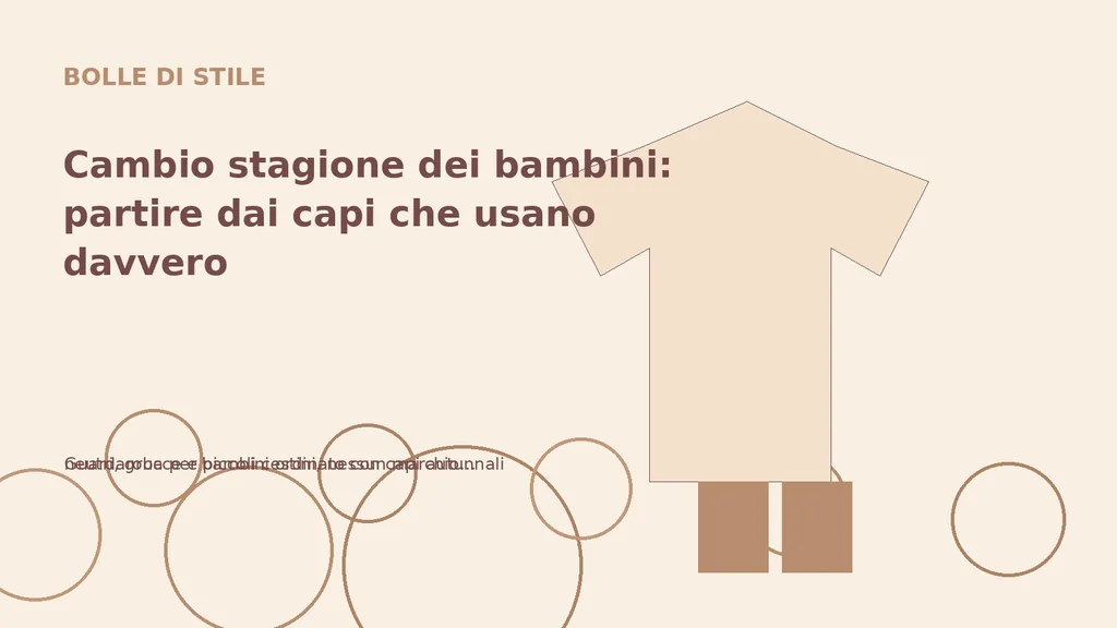 Guardaroba per bambini ordinato con capi autunnali neutri, grucce e piccoli cestini, nessun marchio visibile.